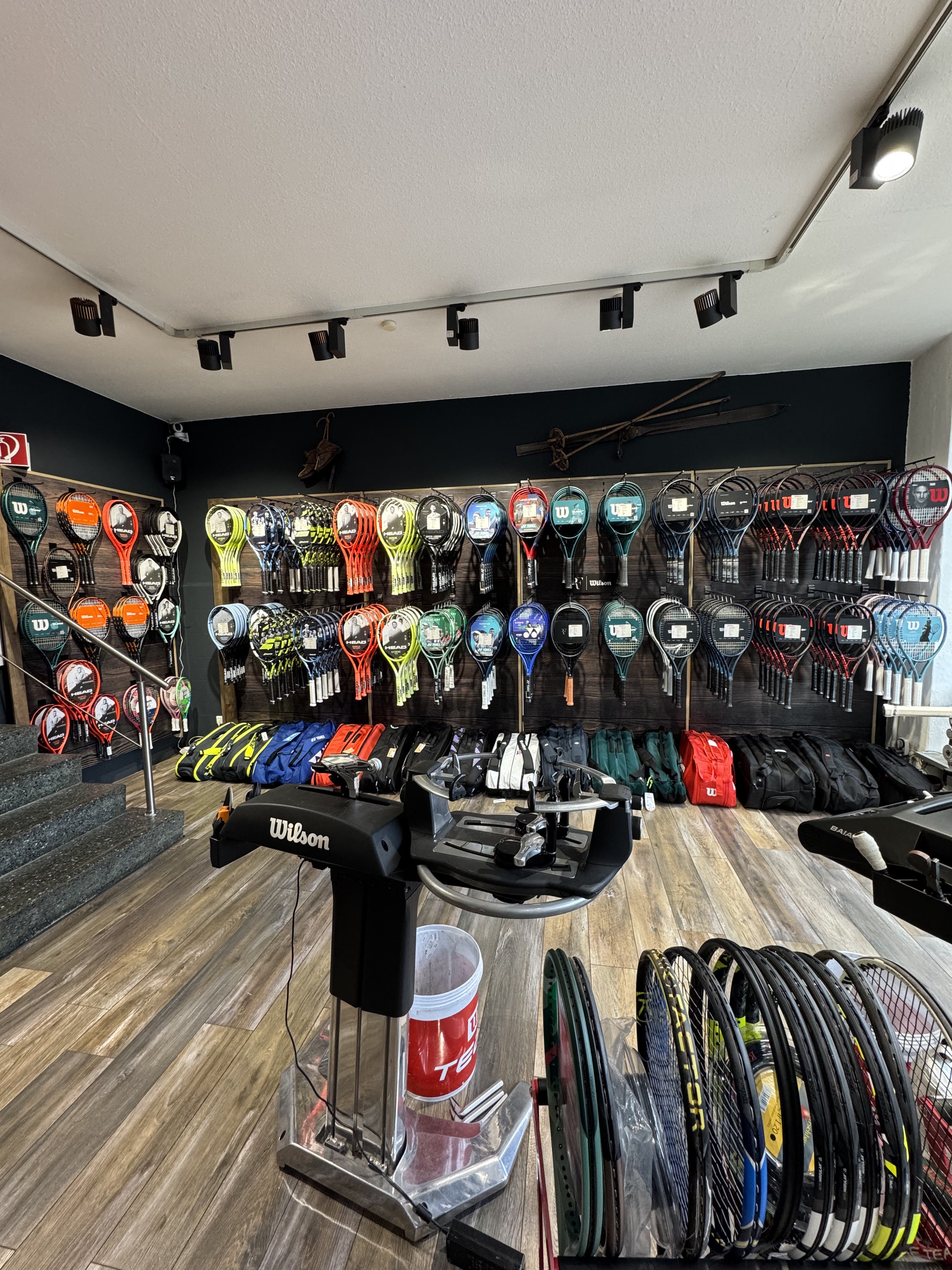 Besaitung bei SOS Sport